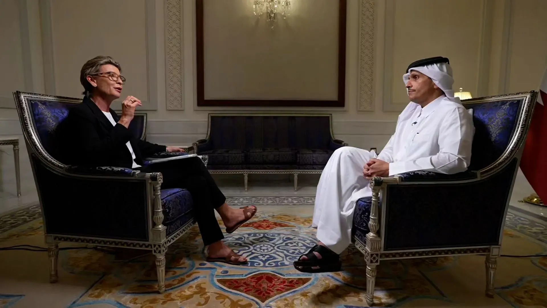 مقابلة مع الشيخ محمد بن عبد الرحمن آل ثاني، وزير الخارجية القطري، حول صفقة طائرة بوينغ 747-8، في إطار العلاقات القطرية الأمريكية.